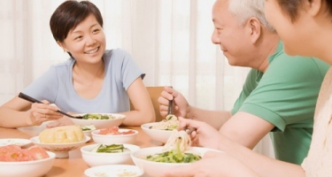 Gạo ST25 Ông Cua có phù hợp với người cao tuổi